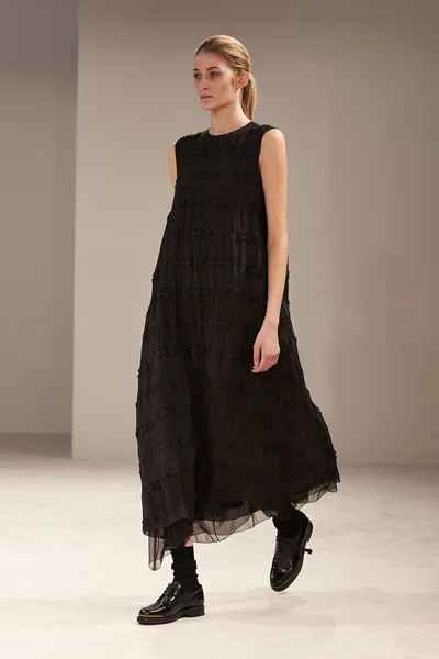 Look 19